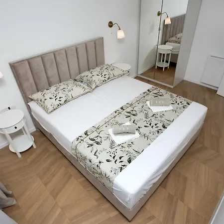 Village Dream Apartment